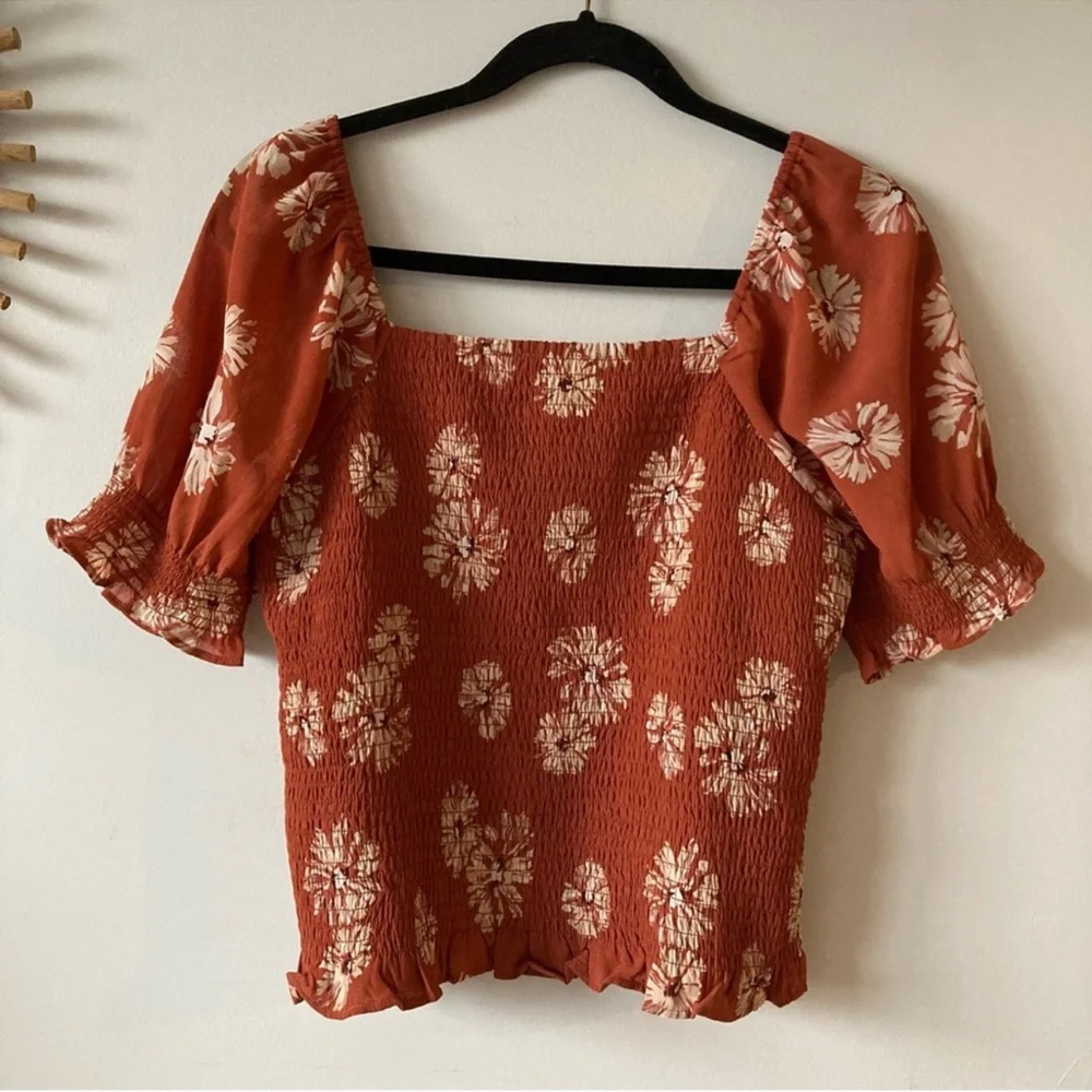 Madewell Georgette Lucie Puff-Sleeve Smocked Bodice Top in Moody Blooms Size M